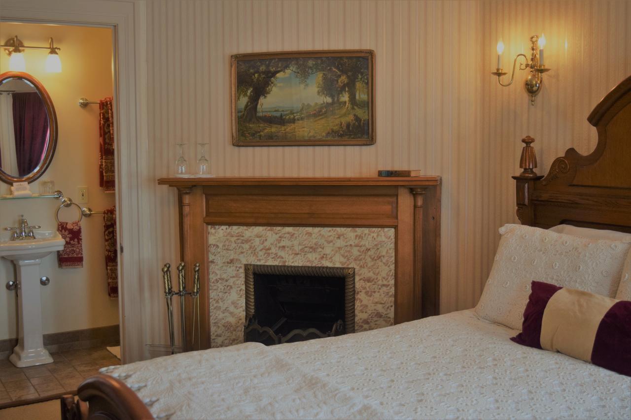 The Lamplighter Bed & Breakfast Of Ludington Exterior photo