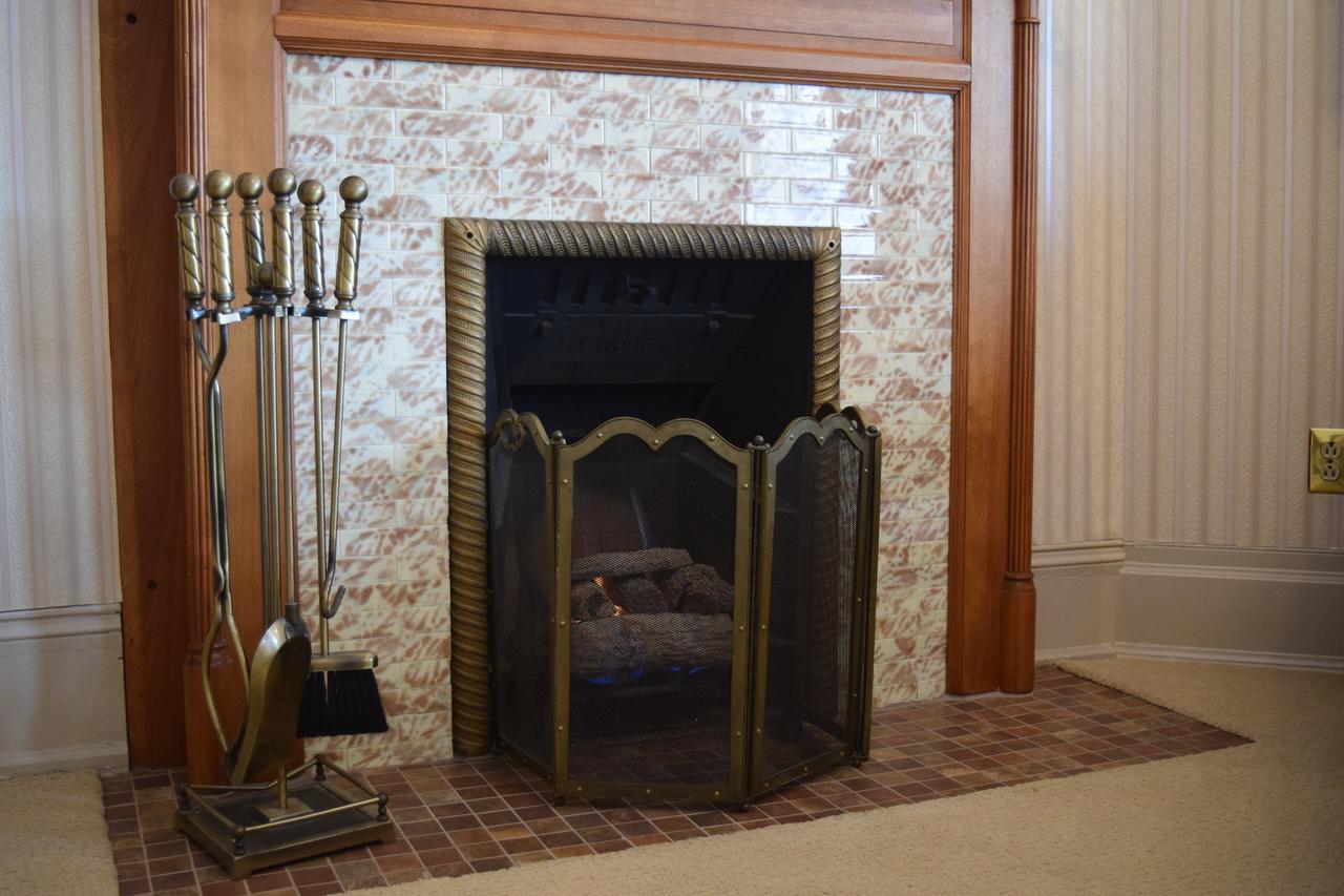 The Lamplighter Bed & Breakfast Of Ludington Exterior photo