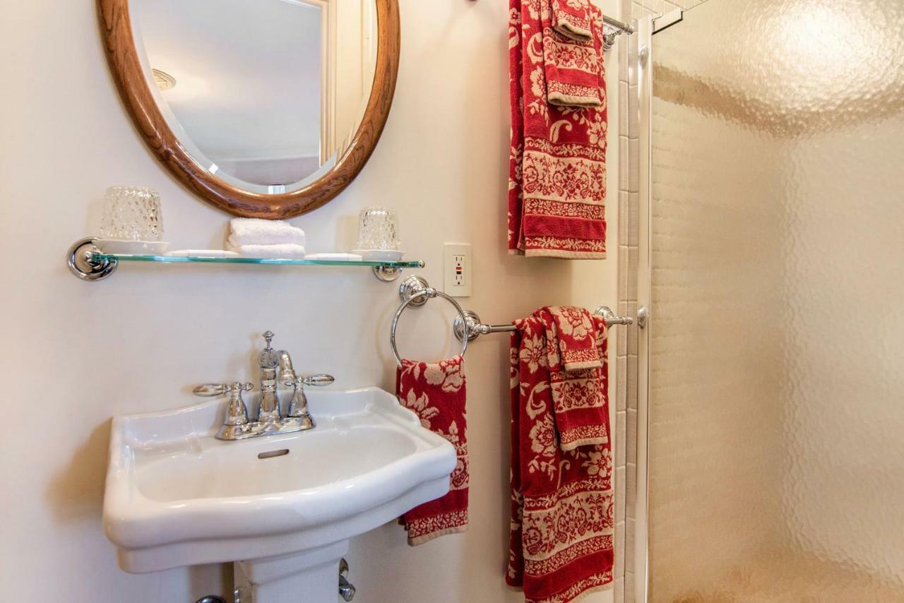 The Lamplighter Bed & Breakfast Of Ludington Exterior photo