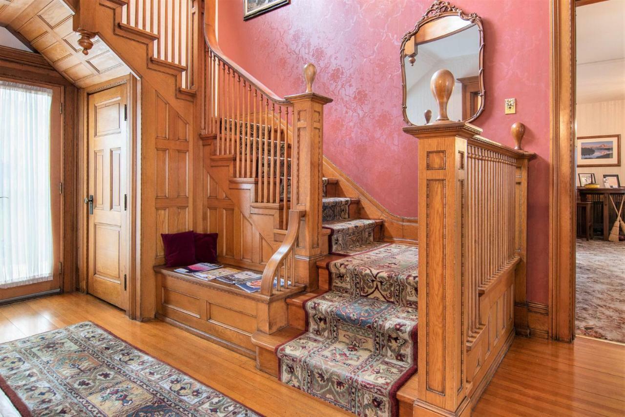 The Lamplighter Bed & Breakfast Of Ludington Exterior photo