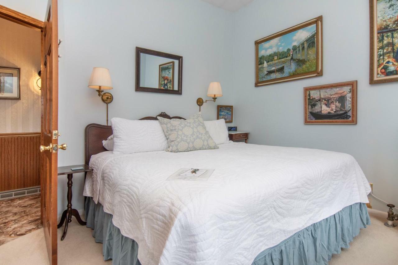 The Lamplighter Bed & Breakfast Of Ludington Exterior photo